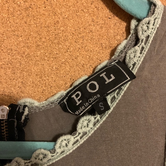 POL - Picture 2 of 4